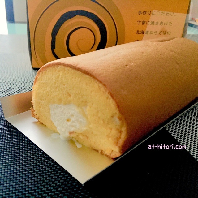 新千歳空港の幻のお土産 北海道牛乳カステラロールケーキ